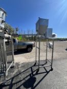 SCREW AUGER VOLUMETRIC DISPENSER(LOCATED IN GREENBAY, WI) (RIGGING AND LOADING FEE: $200)