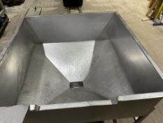 Aprox. 5,000 lb. Hopper (Loading Fee $1,000) (Located Ozark, AL)