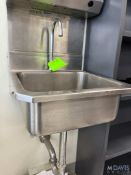 ONE COMPARTMENT STAINLESS STEEL SINK