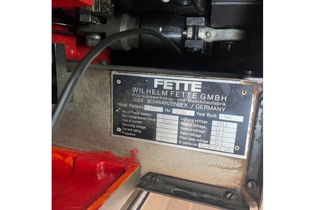 Fette P3000 Tablet Press. 45 station B tooled double-sided rotary tablet press complete with Data - Image 5 of 5