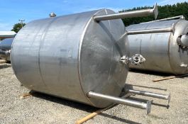 Mueller 2500 Gallon Stainless Steel Tank S/N 357209-33, Rated 30 PSI @ 160 to -20 Deg.F.. 8' Dia. x