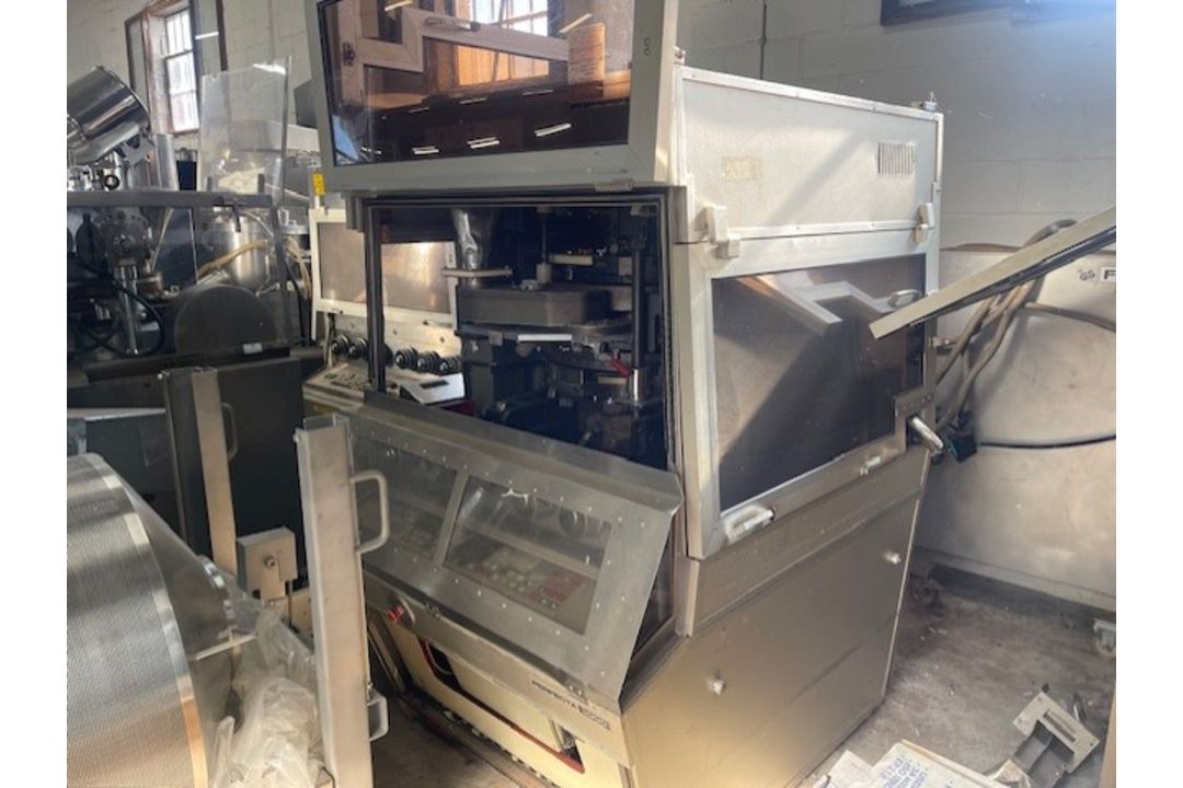 Fette P3000 Tablet Press. 45 station B tooled double-sided rotary tablet press complete with Data - Image 2 of 5