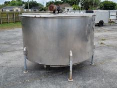 STAINLESS STEEL 1100 GALLON MIXING TANK MODEL: UNKNOWN (Loading Fee $100) (Located Belle Glade, FL)