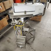 200 KALISH TABLET DE DUSTER MODEL 25 115 VOLTS (Handling Fee $100) (Located Hinchinbrooke, QC,