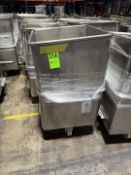 (2) 400 LB BUGGIES / TOTES