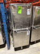(8) 600 LB BUGGIES / TOTES