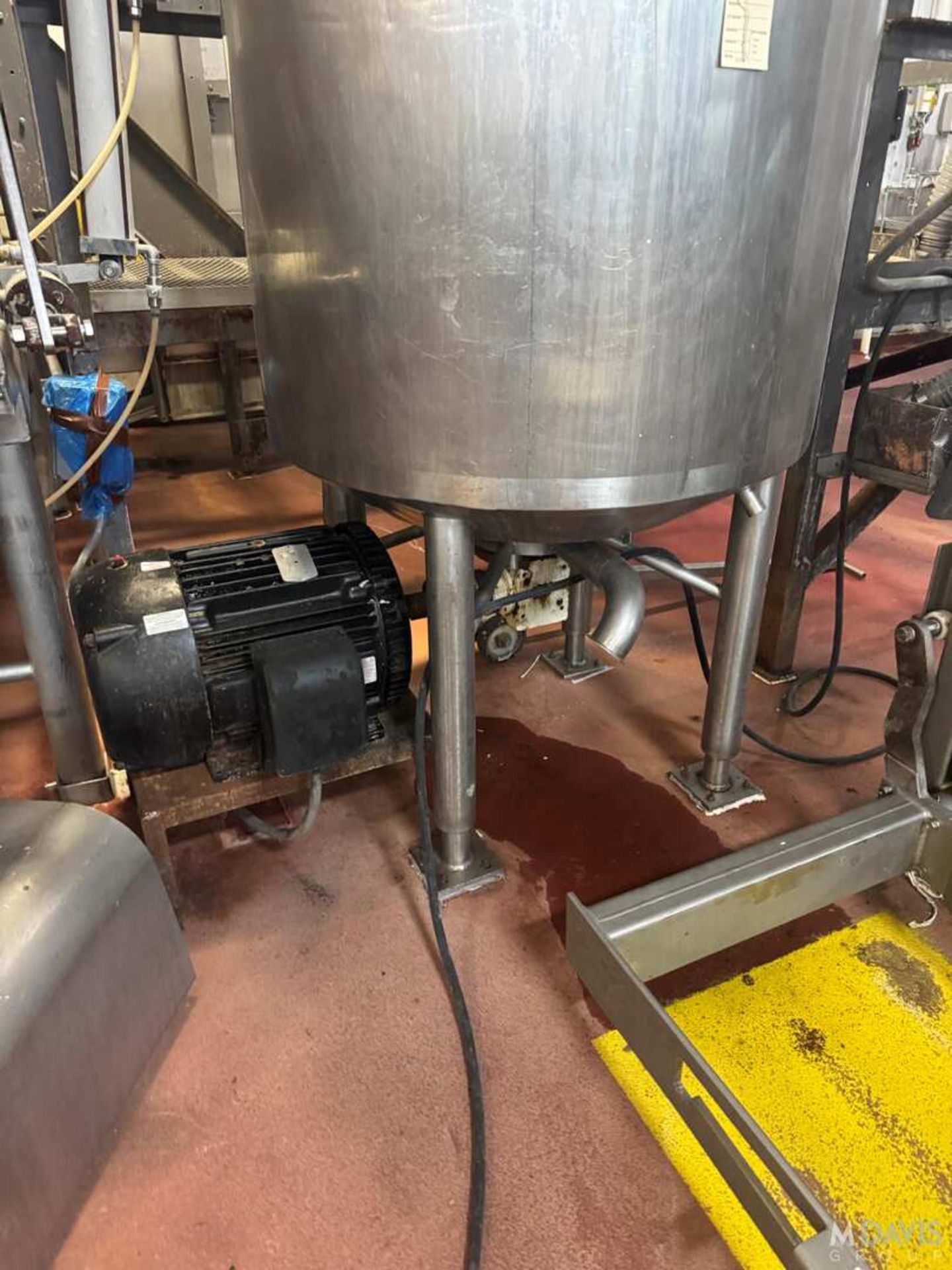 APROX. 750 GAL. S/S SINGLE WALL LIKWIFIER - Image 2 of 7