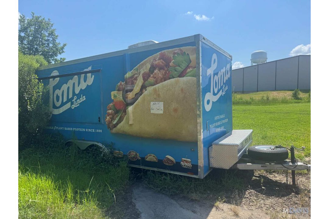 DUAL AXLE FOOD TRAILER - Image 2 of 12