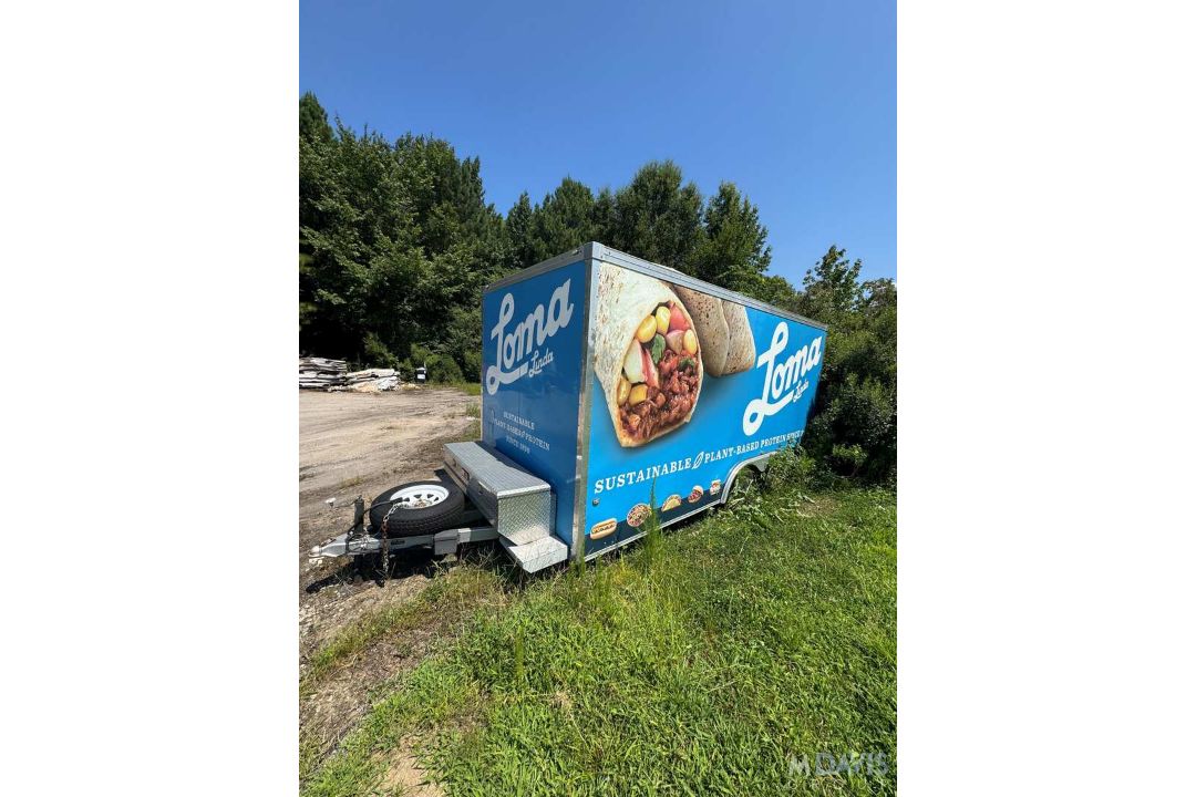 DUAL AXLE FOOD TRAILER - Image 4 of 12