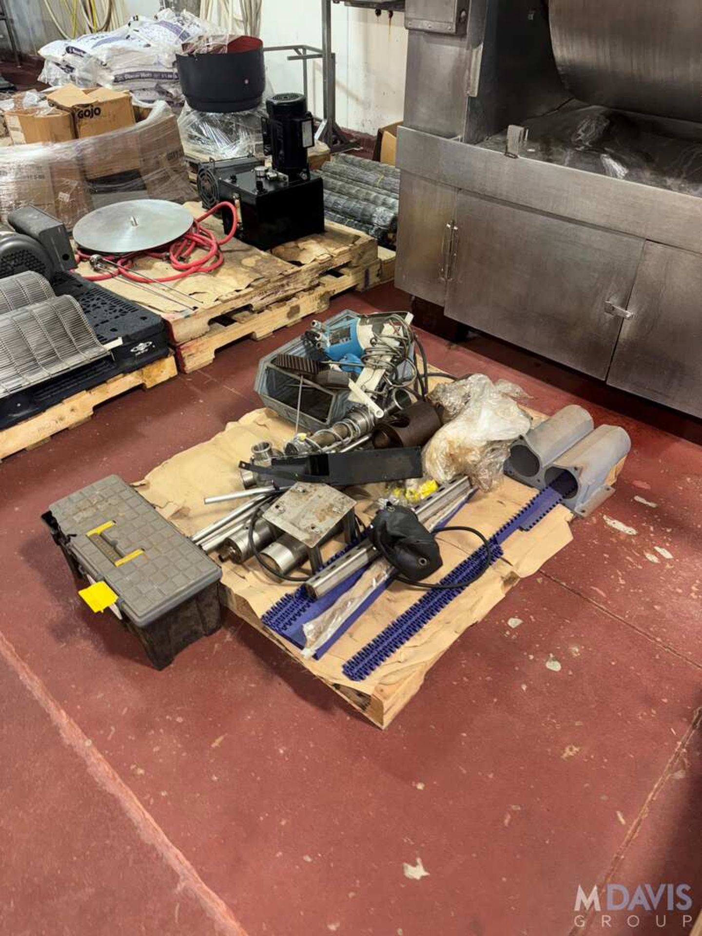 LOT OF ASSORTED MISC. EQUIPMENT, - Image 2 of 5