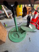 WIRE REEL/SPOOL WITH PIPE STAND