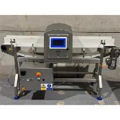 Loma Systems IQ4 Metal Detector, Stop Reject, Mfg. 2018, Aperature Aprox. 9.8 (250mm) W x 5.7