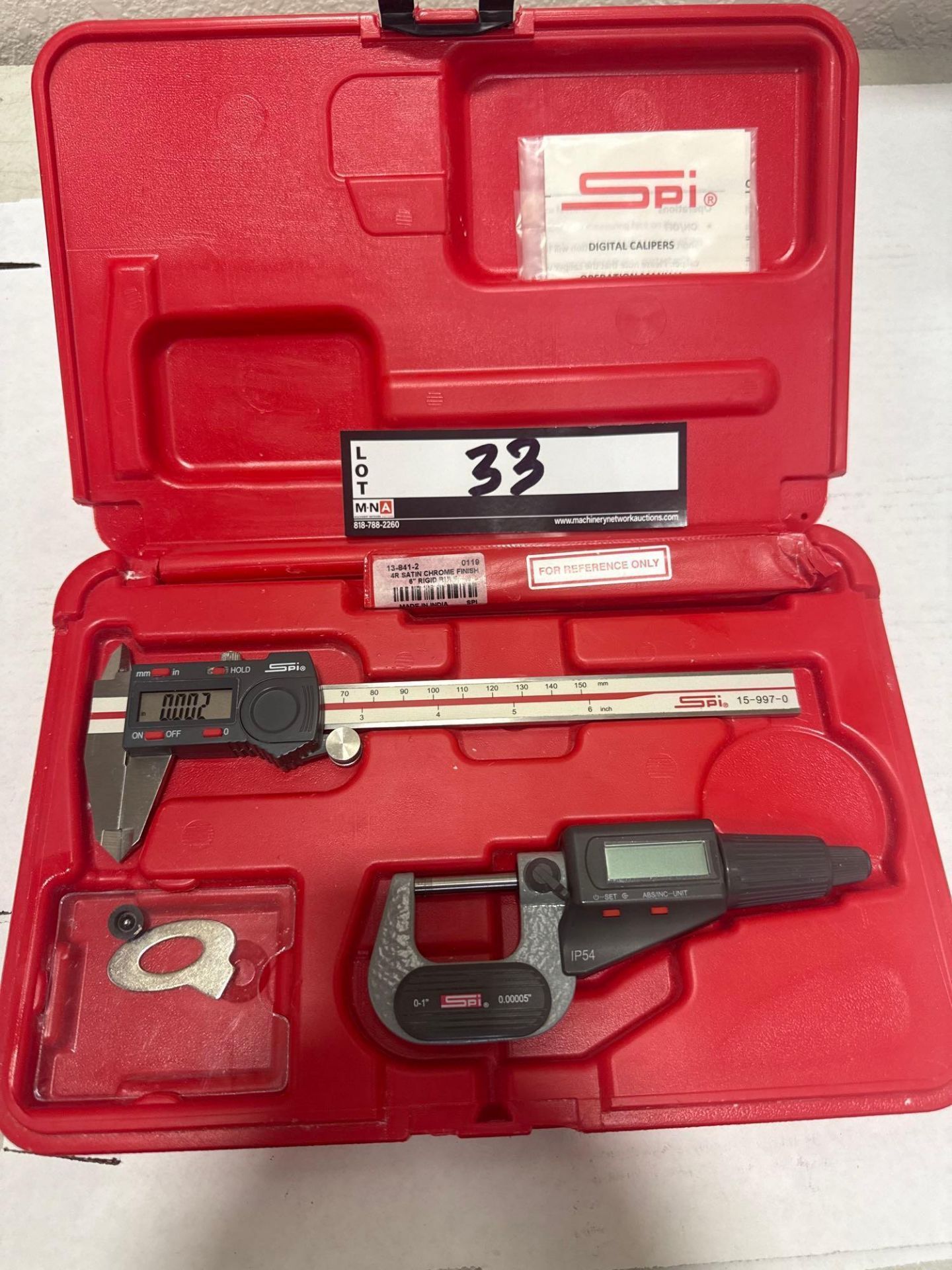 Electronic Caliper: 0-6" (.0005"/.01mm) with CR2032 Battery • IP54 Electronic Micrometer: 0-1"/ 25mm - Image 4 of 4