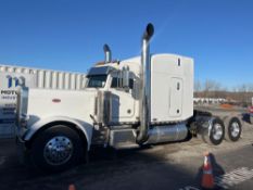 1998 Peterbilt 379 Sleeper T/A Road Tractor