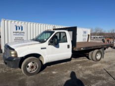 2005 Ford F-350 Super Duty Flatbed Truck