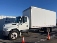 2013 International DuraStar 4300 18' Box Truck