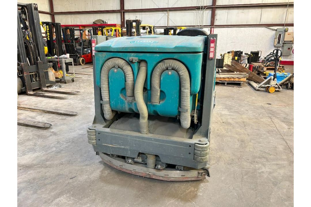 Tenant Ride On Floor Sweeper/ Scrubber, Model M20, S/N M20-10221, LPG, Back-Up Camera, 409 Hours - Image 3 of 8