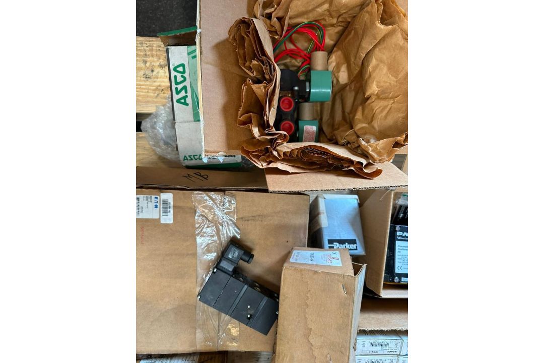 (MB) (New & Used) Pallet of Misc.; Emerson Unidrive, Asco Red Hat Valves, Rosemount Transmitters, PM - Image 2 of 9