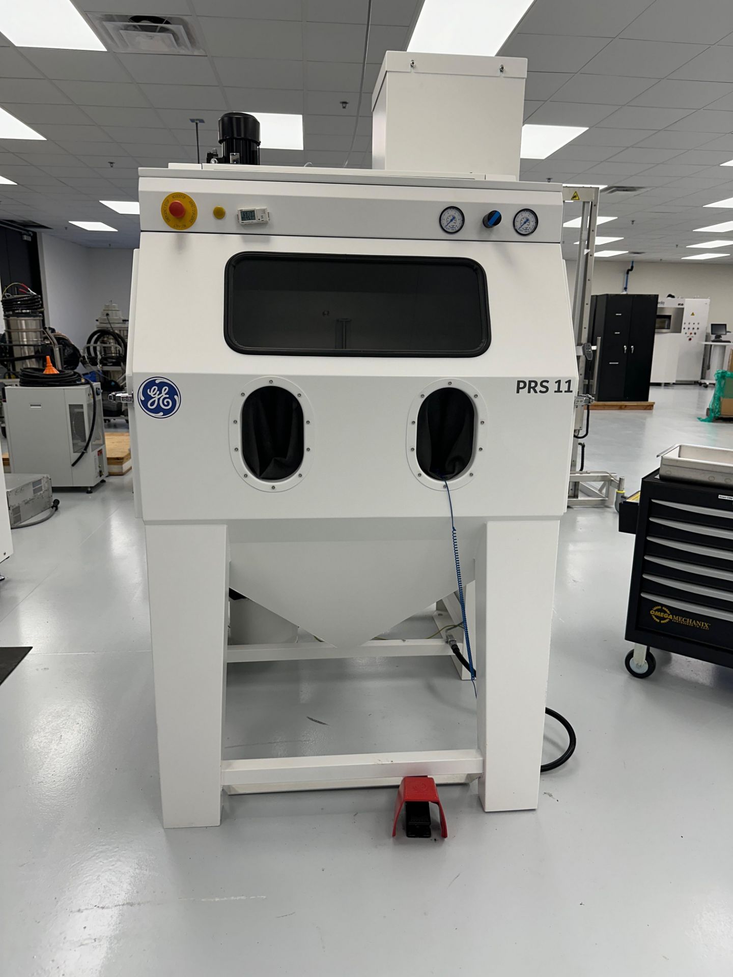 2021 GE Additive Model Arcam EBM Q10plus Electron Beam Melting System, PRS11 Powder Recovery Station - Image 8 of 10