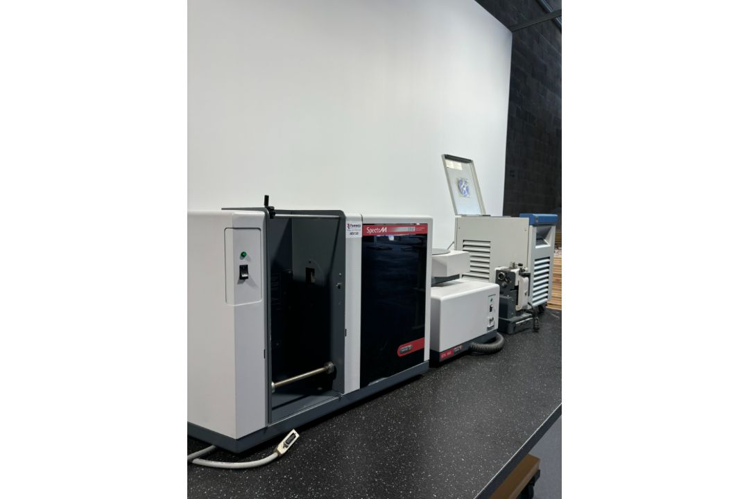 SpectrAA 220Z - Image 2 of 8