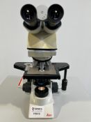 Leica DM 2000 Laboratory Microscope