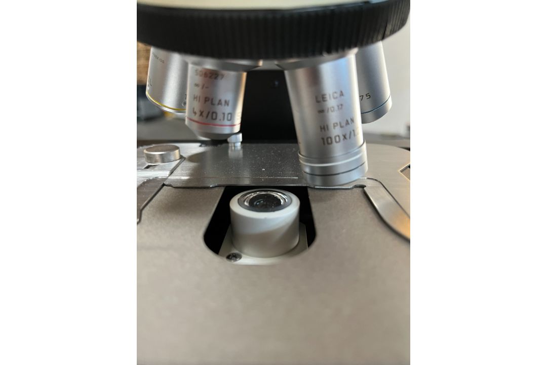 Leica DM 2000 Laboratory Microscope - Image 5 of 7