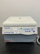 Eppendorf 5804 Centrifuge