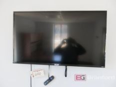 TCL Roku Wall Mount Approx. 42