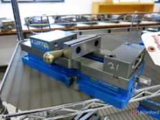 Kurt Model DX4 4