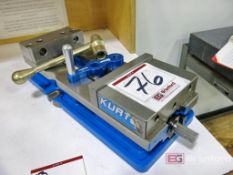 Kurt Model DX6 6