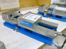 Kurt Model DX6 6
