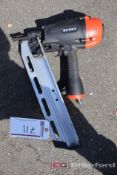 Banks 21 Round Head Framing Nailer