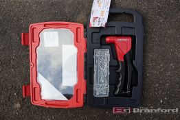 Arrow RT200MKIT Headless One Handed Riveter Kit