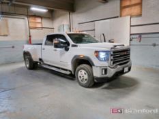 2023 GMC 3500HD Sierra SLT 4x4 Pickup Truck w/ 19,670 Miles, 4-Door Crew Cab, 8' Long Bed, Multi-