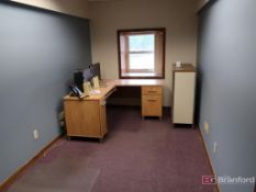 Contents of Office Incl Desk w/ Right Return, Leveno Thinkcenter Computer, Viewsonic Approx, 22