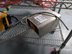 Net General Surgical Illuminator Model 1001