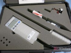 Vaisala Humicap Model 8M141 Humidity and Temp Indicator w/ Vaisala Probe