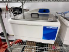 Emerson Bransonic Series Ultrasonic Bath M8800