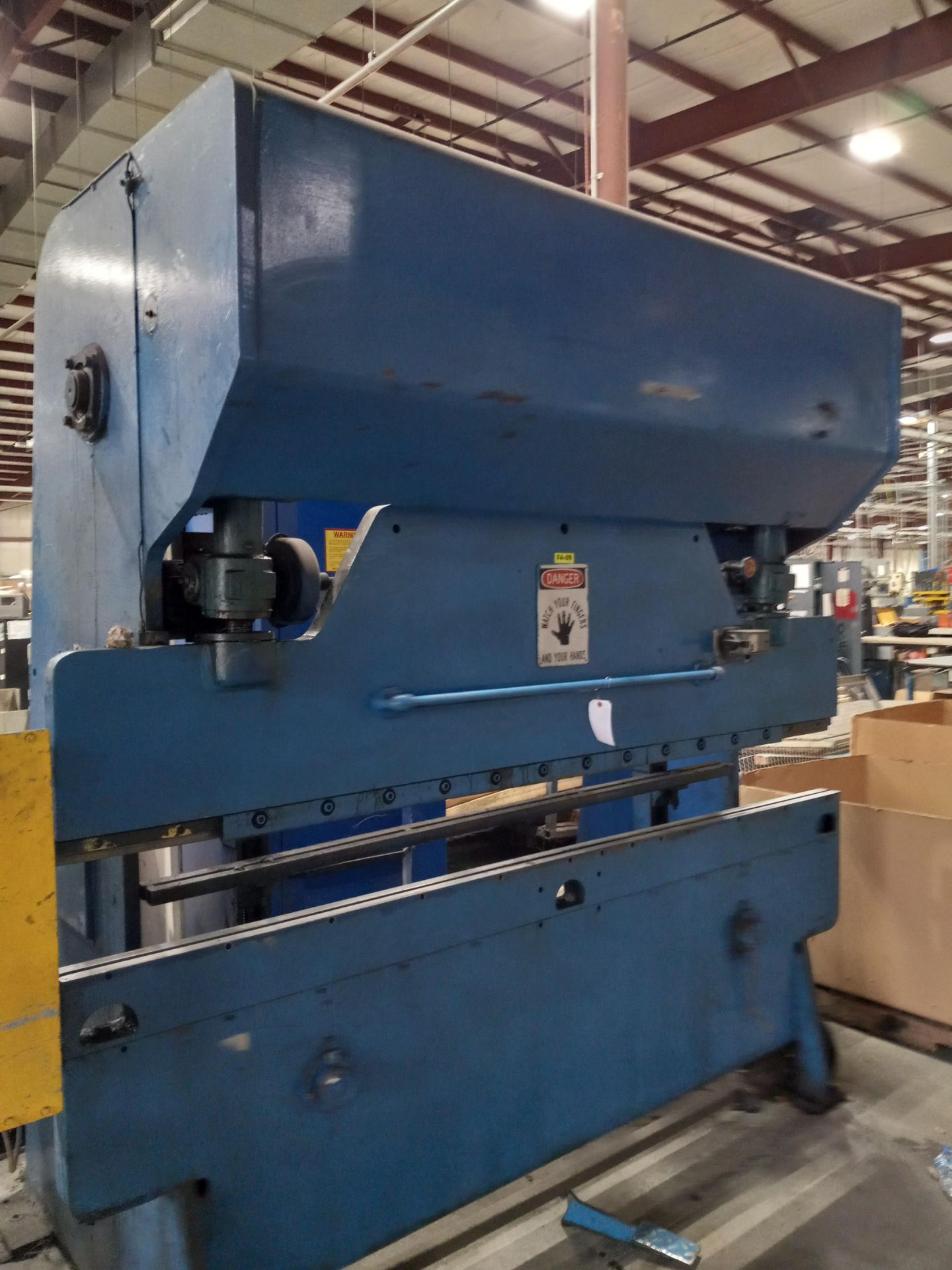 Chicago Press Brake 8' Overall Model 68B - Image 3 of 10