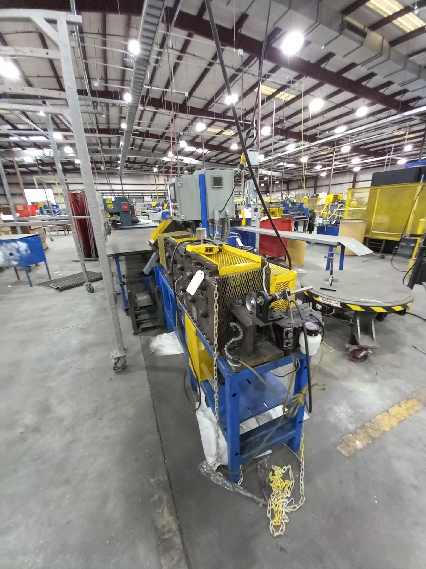 5 Stand Roll Forming Line with Cut Off, Uncoiler, Tooled to Mfg. angle Bracket - Image 2 of 20