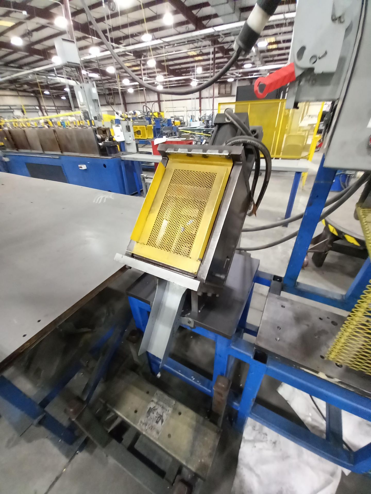 5 Stand Roll Forming Line with Cut Off, Uncoiler, Tooled to Mfg. angle Bracket - Image 7 of 20