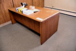 Lot - Desk, 4-Drawer Lateral File Cabinet and (3) Chairs in (1) Room
