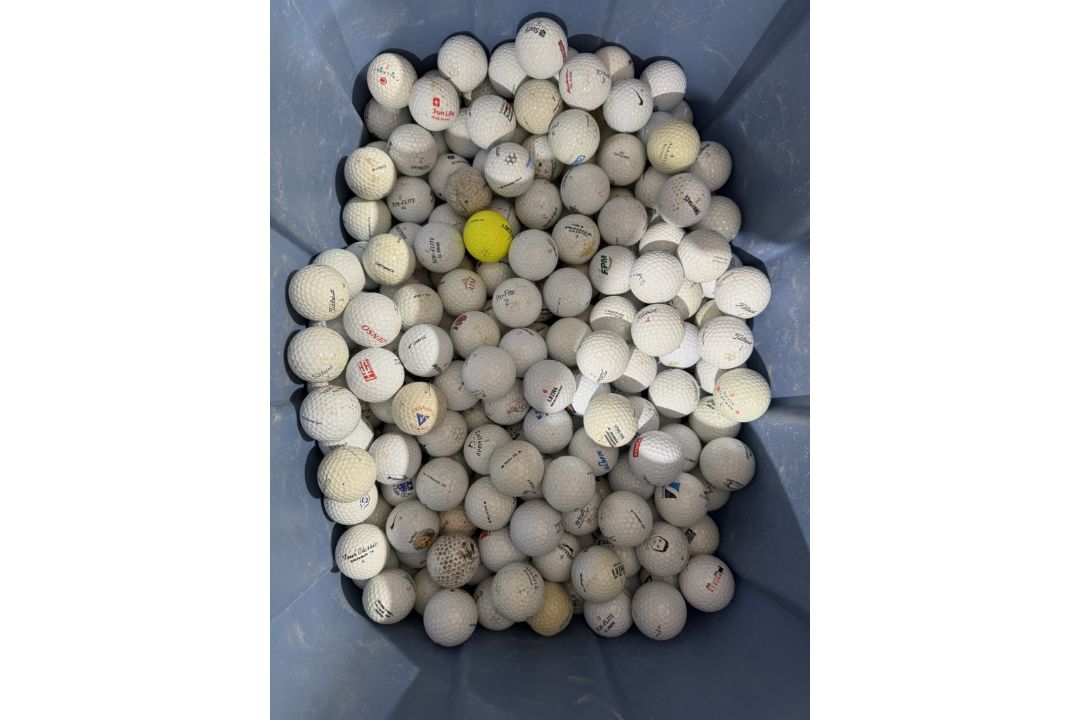 Lot - (2) Totes of Golf Balls - Image 3 of 5