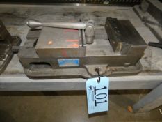 Kurt Mfg. Machine Vise, Model D675