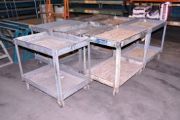 Lot - (7) 24