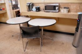 Lot - Oster Microwave, Keurig 2.0 Coffee Maker, Electric Can Opener, 2-Slice Toaster, Etc.