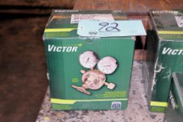 Victor Oxygen/Acetylene Regulator with Case Box