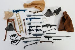 Star Wars - Palitoy - Kenner - An collection of vintage Star Wars accessories and weapons.