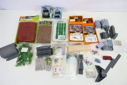 Gaugemaster - Oxford - Skaledale - A collection of model railway items including cars in N gauge,
