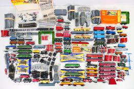 Lone Star - A collection of diecast Lone Star OOO / N scale locomotives, 2 x boxed Electric locos,